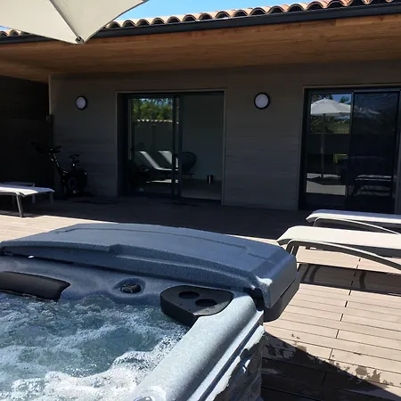 شقة فندقية Pierre & Premium Vesna Rossa 5*