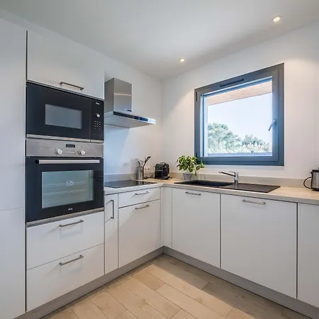 Pierre & Premium Vesna Rossa بورتو فيكشْيو