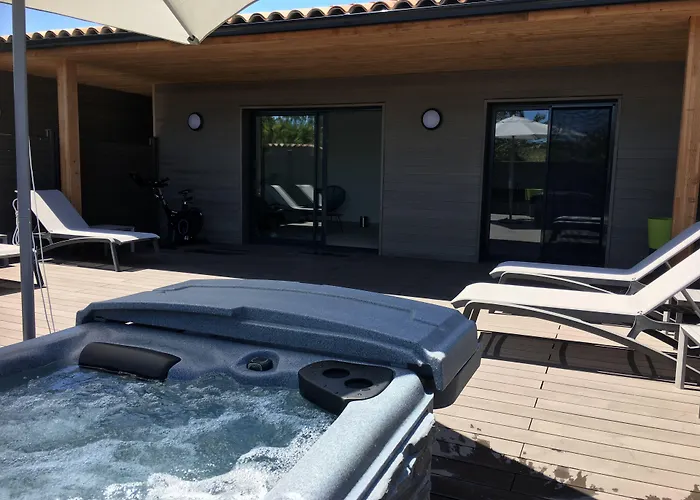 Lägenhetshotell Pierre & Premium Vesna Rossa 5*